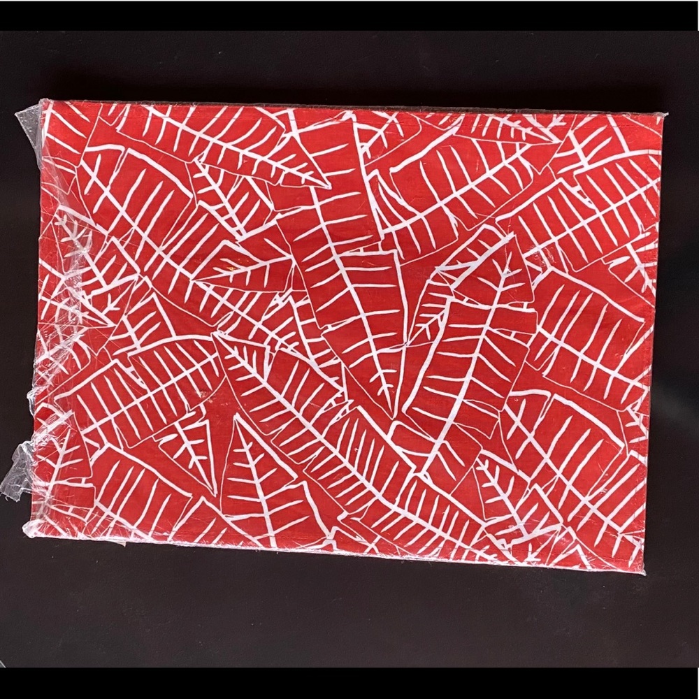 NIP Rose Tree‎ Set of 4 Red Print Cotton Placemats